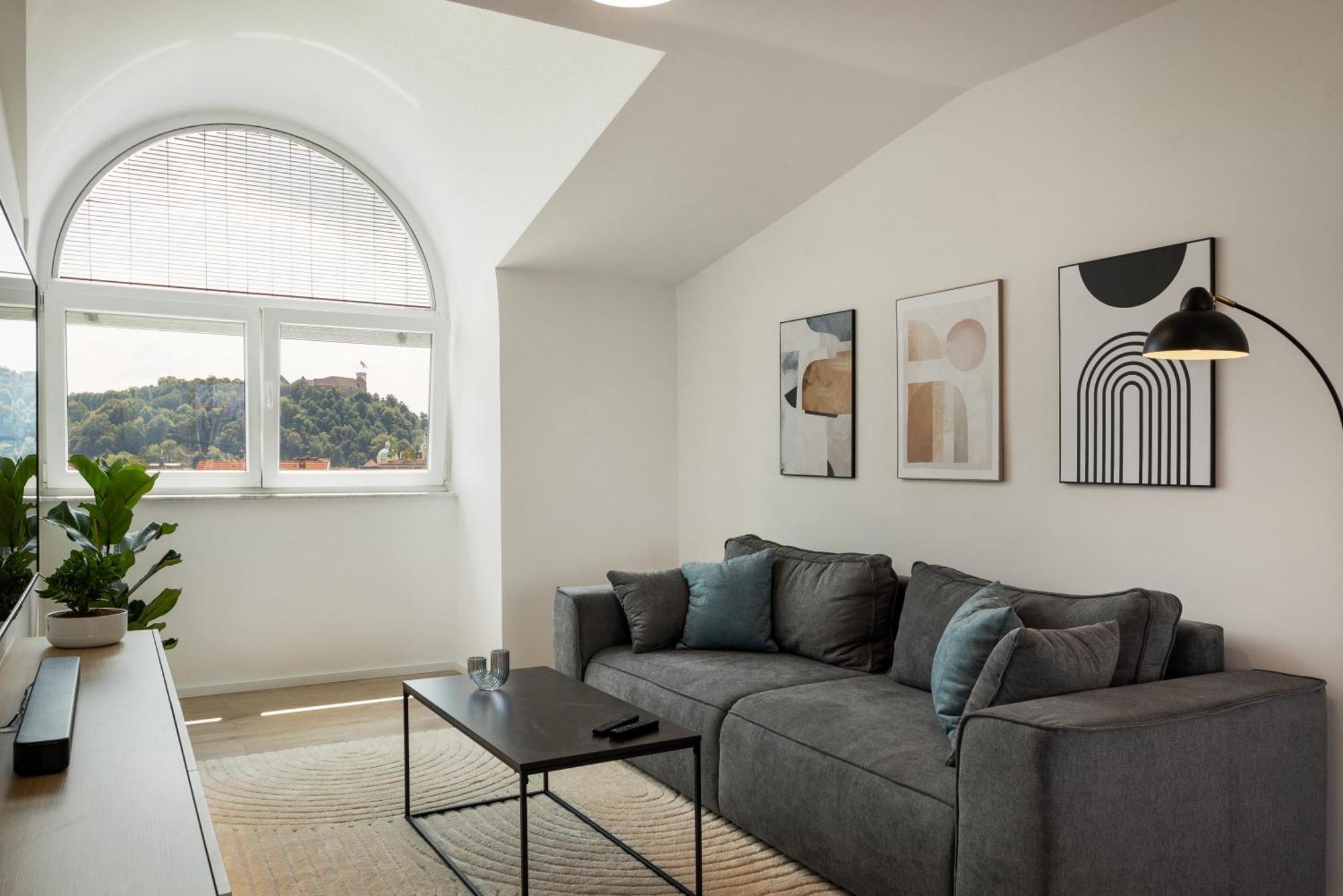 Luxe Penthouse With A Castle View Ljubljana Extérieur photo