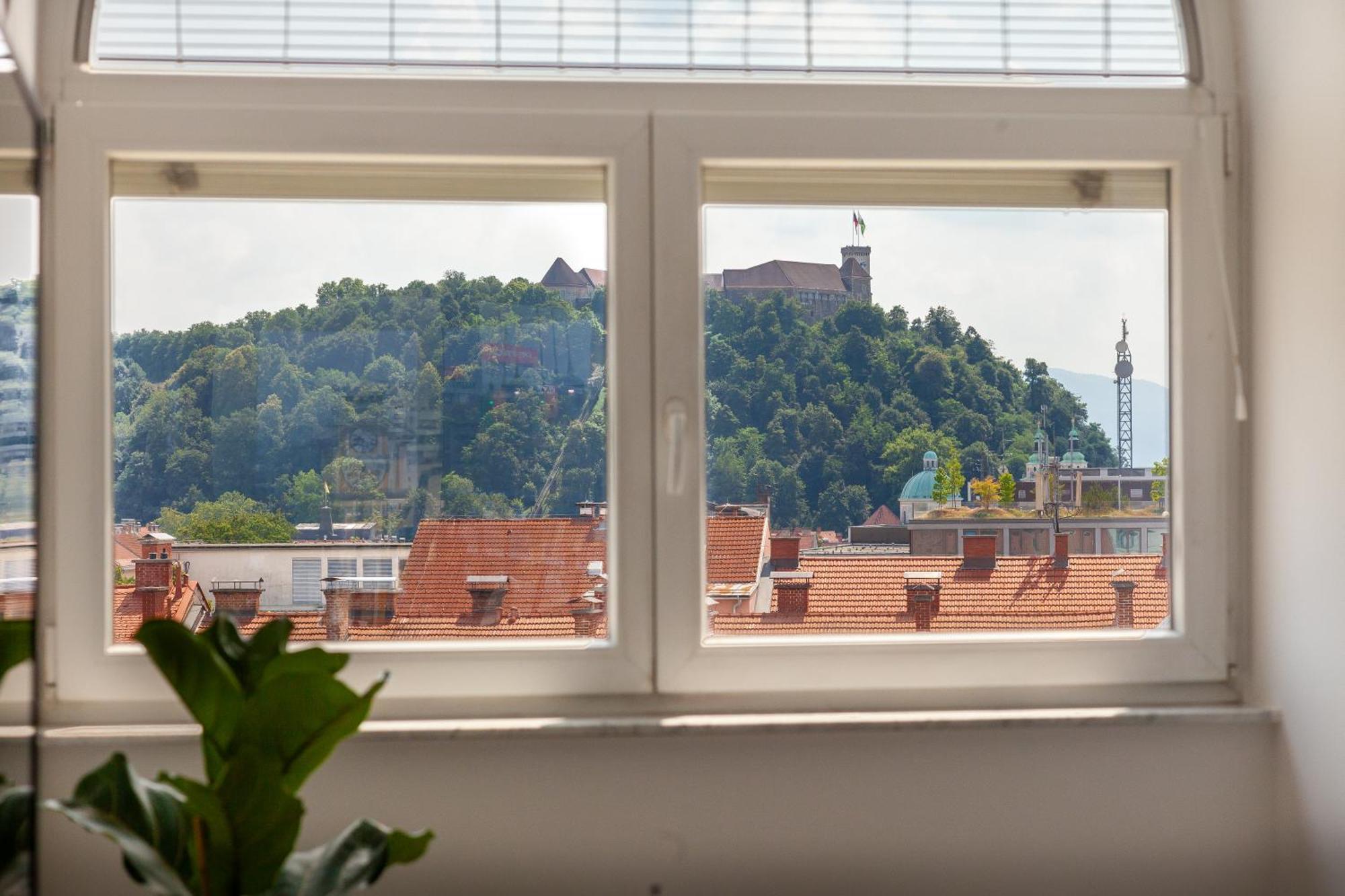 Luxe Penthouse With A Castle View Ljubljana Extérieur photo